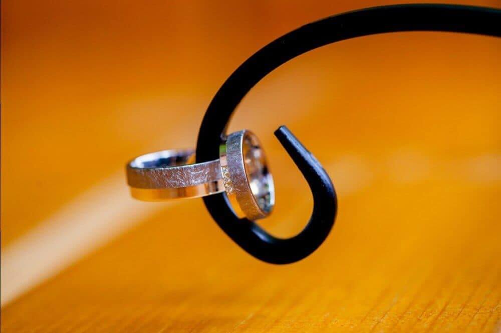 Moderne russische Hochzeit - Ring